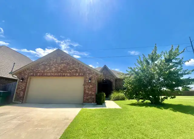 Property at 2408 NW 193rd St, Edmond, OK, 73012, 4 beds, 2 baths, [object Object]