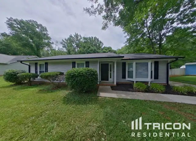 Property at 5820 Old Meadow Rd, Charlotte, NC, 28227, 3 beds, 2 baths, [object Object]