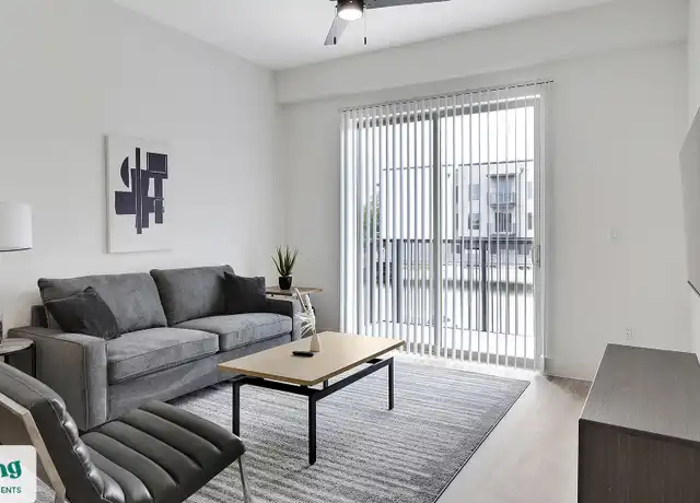 Property at 650 E Sycamore St Unit 32141408283, Denton, TX, 76205, 1 bed, 1 bath, [object Object]