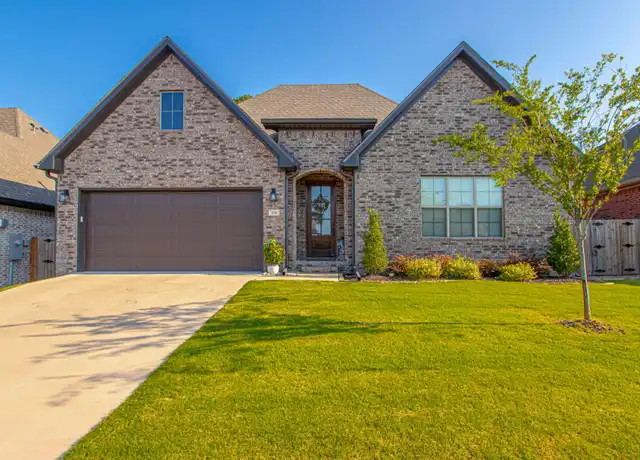 Property at 208 Kanis Ridge Dr, Little Rock, AR, 72223, 3 beds, 2.5 baths, [object Object]