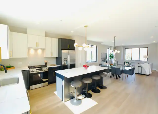 Property at 178 Pointe Dr Unit 178, Northbrook, IL, 60062, 3 beds, 2.5 baths, [object Object]