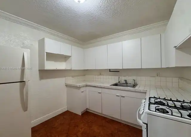 Property at 1230 W 54th St Unit 207A, Hialeah, FL, 33012, 2 beds, 2 baths, [object Object]