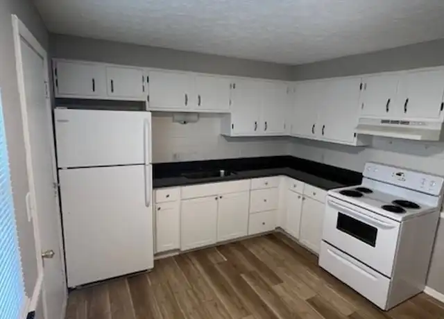 Property at 227 Edwin St NW Unit 2, Hartville, OH, 44632, 2 beds, 1 bath, [object Object]