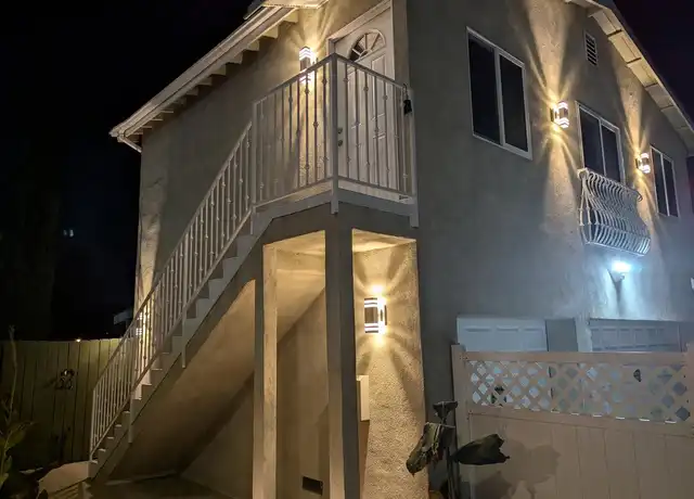 Property at 1700 W 239th St Unit 2, Torrance, CA, 90501, 1 bed, 1 bath, [object Object]
