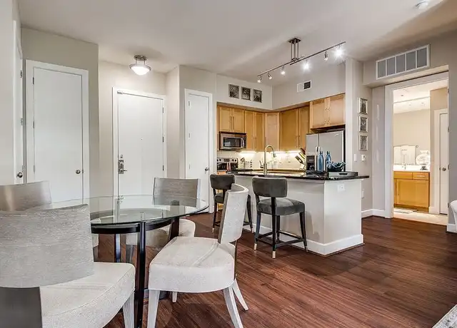 Property at 800 Town and Country Blvd Unit 702211, Houston, TX, 77024, 1 bed, 1 bath, [object Object]