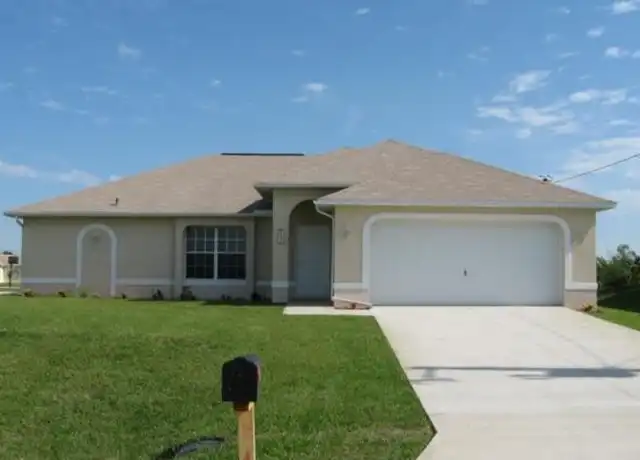 Property at 807 Hoosier St E, Lehigh Acres, FL, 33974, 3 beds, 2 baths, [object Object]