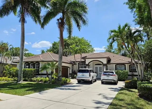 Property at 8122 Wilshire Lakes Blvd, Naples, FL, 34109, 4 beds, 3 baths, [object Object]