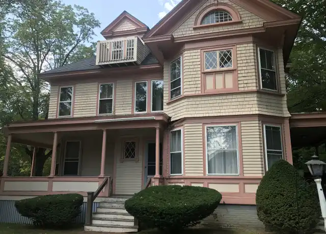 Property at 141-143 Silver St Unit 4, Dover, NH, 03820, 1 bed, 1 bath, [object Object]