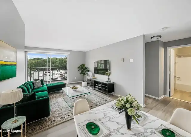 Property at Grandview Pointe - 1939 Green Rd, Cleveland, OH, 44121, 1-2 bed, 1-1.5 bath, [object Object]