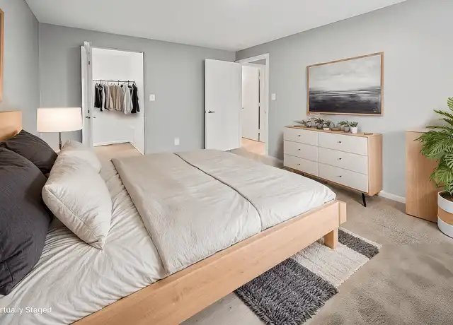 Property at Grandview Pointe - 1939 Green Rd, Cleveland, OH, 44121, 1-2 bed, 1-1.5 bath, [object Object]