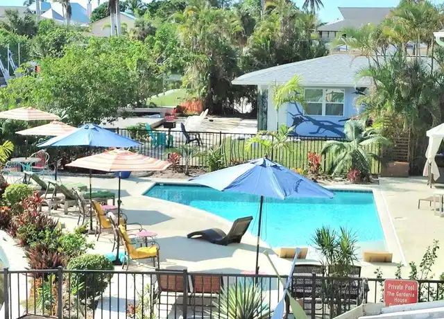 Property at 2840 Shoreview Dr Unit 6, Naples, FL, 34112, 2 beds, 1 bath, [object Object]