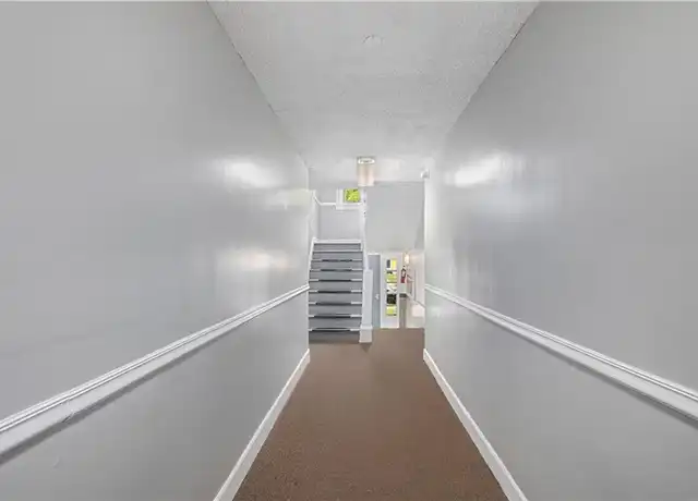 Property at 2729 Campbell St Unit 202, Kansas City, MO, 64109, 1 bed, 1 bath, [object Object]