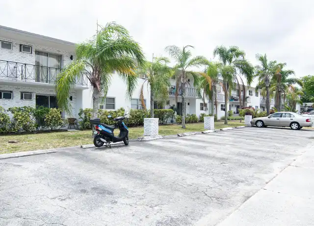 Property at 6150 SW 37th St Unit 1-20, Davie, FL, 33314, 2 beds, 1 bath, [object Object]