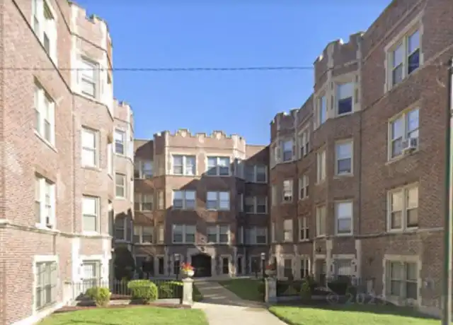 Property at 1618 E 70th St, Chicago, IL, 60649, 2 beds, 1 bath, [object Object]