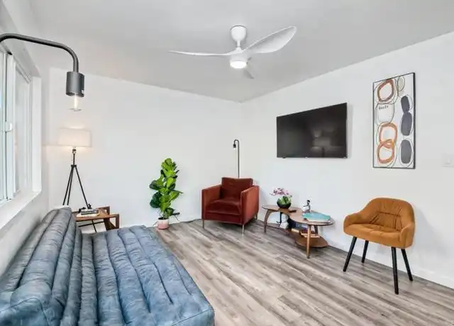 Property at 160 W Jason St, Encinitas, CA, 92024, 2 beds, 1 bath, [object Object]