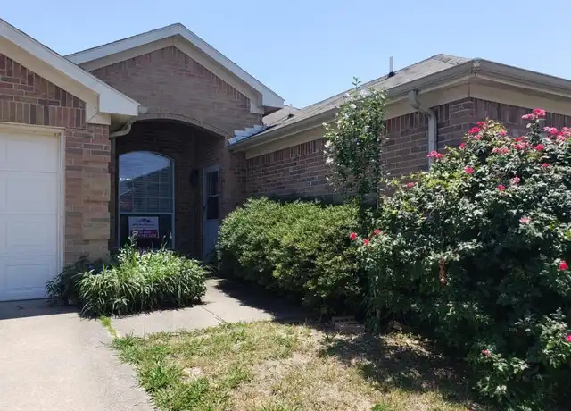 Property at 322 Kingfisher Ln, Arlington, TX, 76002, 3 beds, 2 baths, [object Object]