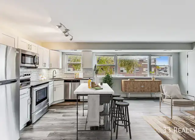 Property at 551 N Ridge Ave Unit 105, Arlington Heights, IL, 60004, 1 bed, 1 bath, [object Object]