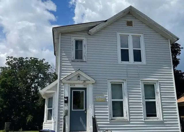 Property at 821 Wright St Unit Wright, 821A, Oshkosh, WI, 54901, 2 beds, 1 bath, [object Object]