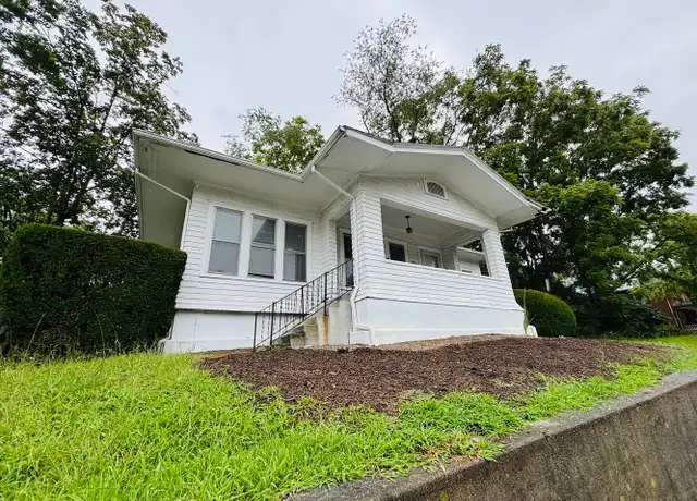 Property at 903 S Main St, Blacksburg, VA, 24060, 3 beds, 1 bath, [object Object]