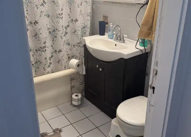 Property at 1657 Commonwealth Ave, Brighton, MA, 02135, 4 beds, 1 bath, [object Object]