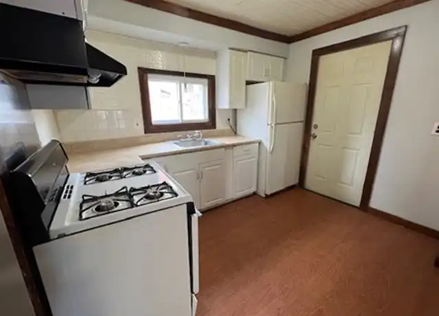 Property at 2171 16th St SW, Akron, OH, 44314, 3 beds, 1 bath, [object Object]