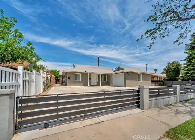 Property at 17609 Covello St, Lake Balboa, CA, 91406, 3 beds, 2 baths, [object Object]