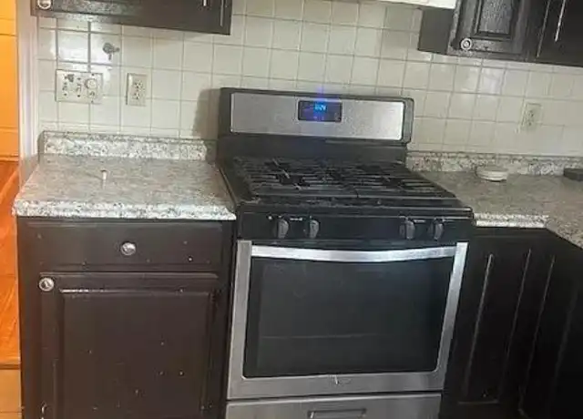 Property at 85 Fulton St, Medford, MA, 02155, 2 beds, 1 bath, [object Object]