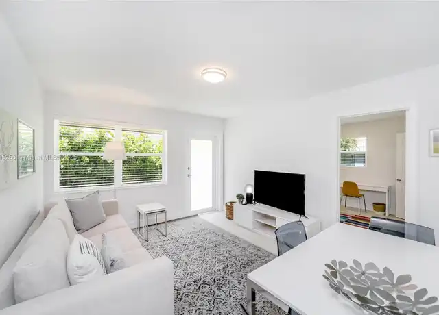 Property at 6210 SW 59th Pl Unit 0, South Miami, FL, 33143, 2 beds, 1 bath, [object Object]
