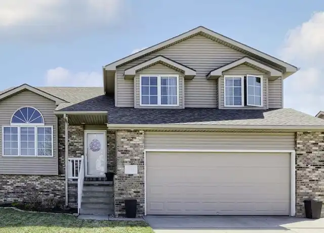 Property at 5911 Clear Creek Dr, Lincoln, NE, 68516, 4 beds, 3 baths, [object Object]