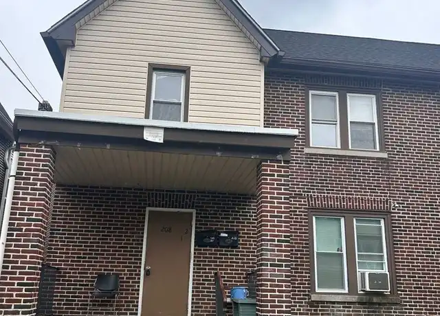 Property at 208 W 28th St, Wilmington, DE, 19802, 3 beds, 1 bath, [object Object]