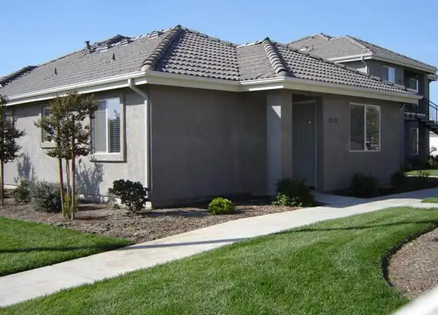 Property at 2740 W Oriole Ave Unit 2740, Visalia, CA, 93291, 2 beds, 1 bath, [object Object]