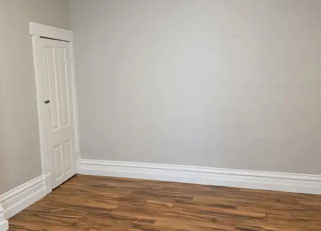 Property at 1220 Floyd Blvd, Sioux City, IA, 51105, 1 bed, 1 bath, [object Object]