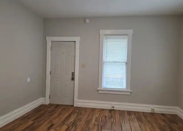 Property at 1220 Floyd Blvd, Sioux City, IA, 51105, 1 bed, 1 bath, [object Object]