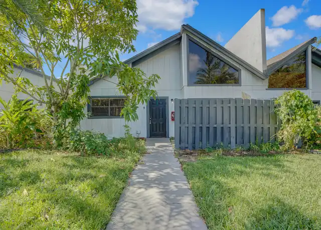 Property at 100 Sparrow Dr #4, Royal Palm Beach, FL, 33411, 3 beds, 2 baths, [object Object]
