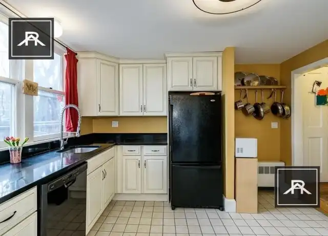 Property at 23 Kinross Rd, Boston, MA, 02135, 3 beds, 1 bath, [object Object]