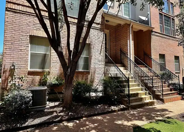 Property at 5808 La Vista Dr, Dallas, TX, 75206, 2 beds, 3 baths, [object Object]