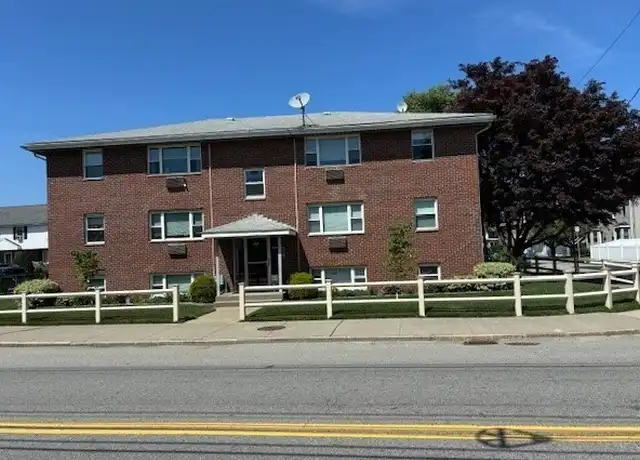 Property at 189 River St #1, Waltham, MA, 02453, 1 bed, 1 bath, [object Object]