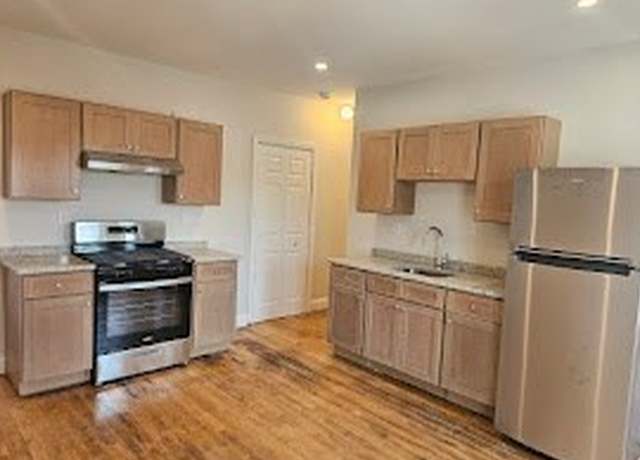 Photo of 293 School St Unit 2L, Stoughton, MA 02072