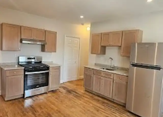 Property at 293 School St Unit 2L, Stoughton, MA, 02072, 2 beds, 1 bath, [object Object]