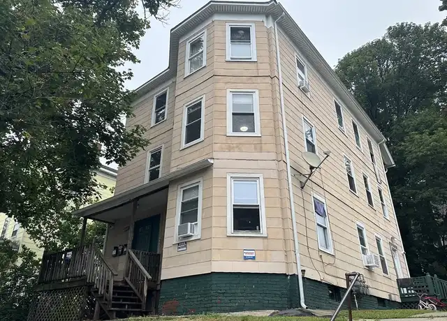 Property at 14 Hooper St Unit 2, Worcester, MA, 01605, 2 beds, 1 bath, [object Object]