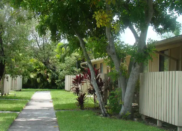 Property at 10064 S Nob Hill Cir Unit 08-10064 Veneto, Tamarac, FL, 33321, 1 bed, 1 bath, [object Object]