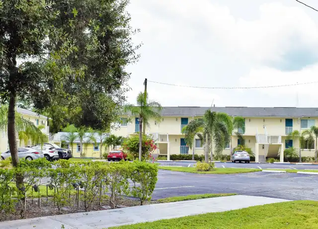 Property at 3165 Royalston Ave #204, Fort Myers, FL, 33916, 1 bed, 1 bath, [object Object]