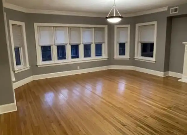 Property at 7743 S Kingston Ave, Chicago, IL, 60649, 3 beds, 2 baths, [object Object]