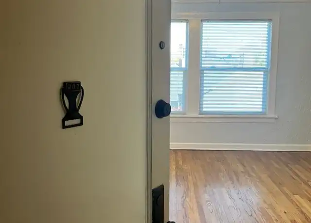 Property at 2138 NE Halsey St Unit 207, Portland, OR, 97232, 1 bed, 1 bath, [object Object]