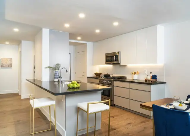 Photo of 350 Sharon Park Dr, Menlo Park, CA 94025