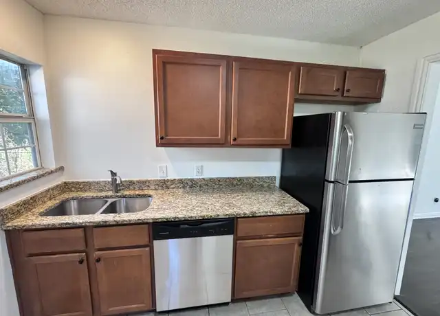 Property at 2250 Mail Ave, Dallas, TX, 75235, 2 beds, 1 bath, [object Object]