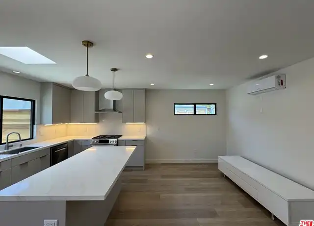 Property at 7808 Truxton Ave, Los Angeles, CA, 90045, 1 bed, 1 bath, [object Object]