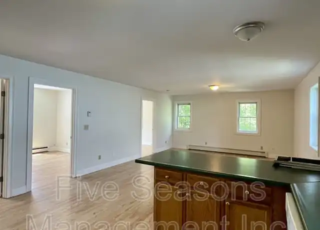 Property at 85 Manhattan Dr Unit 2, Burlington, VT, 05401, 2 beds, 1 bath, [object Object]