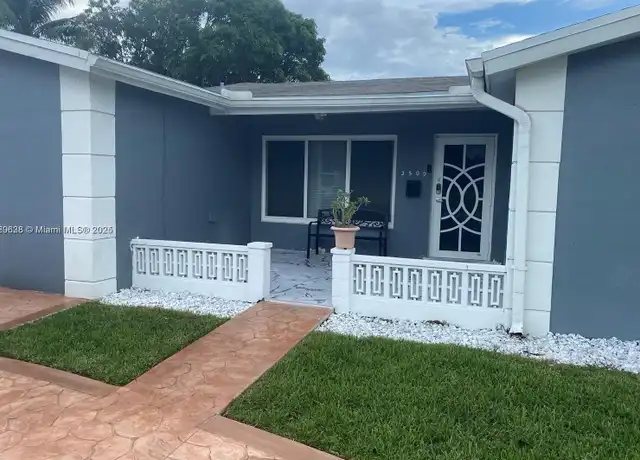 Property at 3500 NW 32nd St, Lauderdale Lakes, FL, 33309, 1 bed, 1 bath, [object Object]