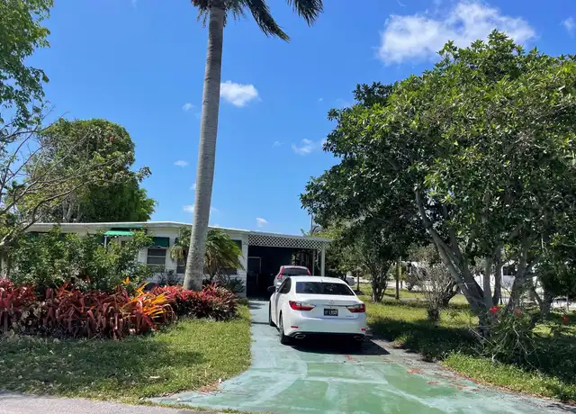 Property at 5600 Lagoon Dr, Fort Lauderdale, FL, 33312, 2 beds, 2 baths, [object Object]